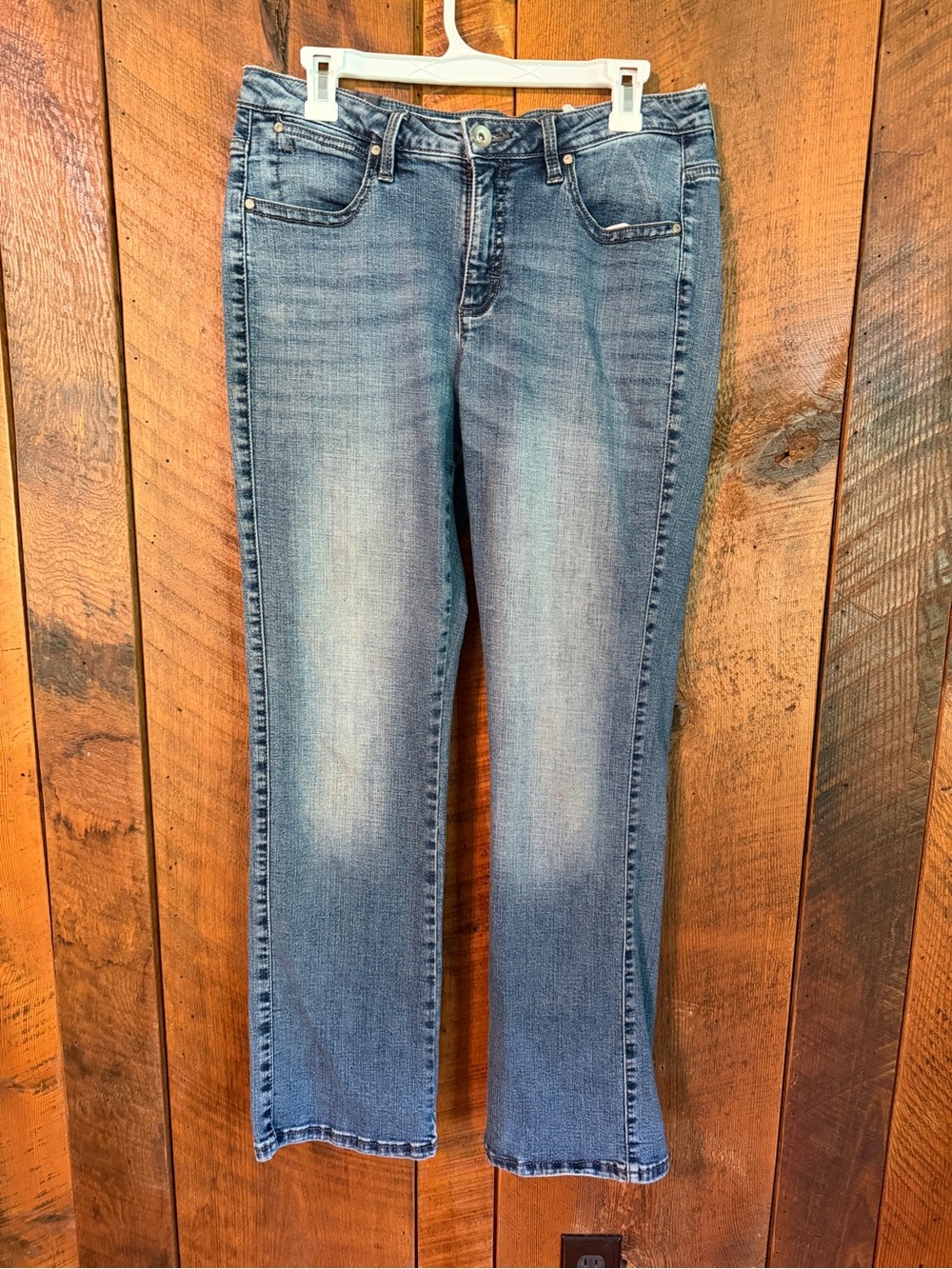 Aura from the Women at Wrangler Mid Rise Bootcut Jeans Size 10 Medium Wash Blue